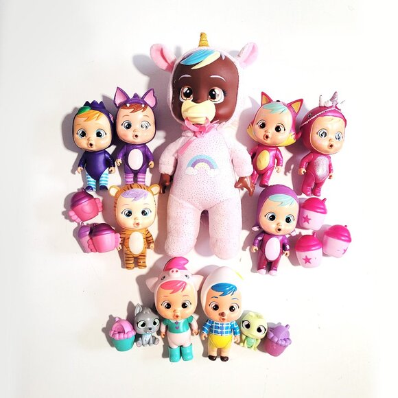 Lot of Cry Babies Dolls and Figures - Picture 1 of 5